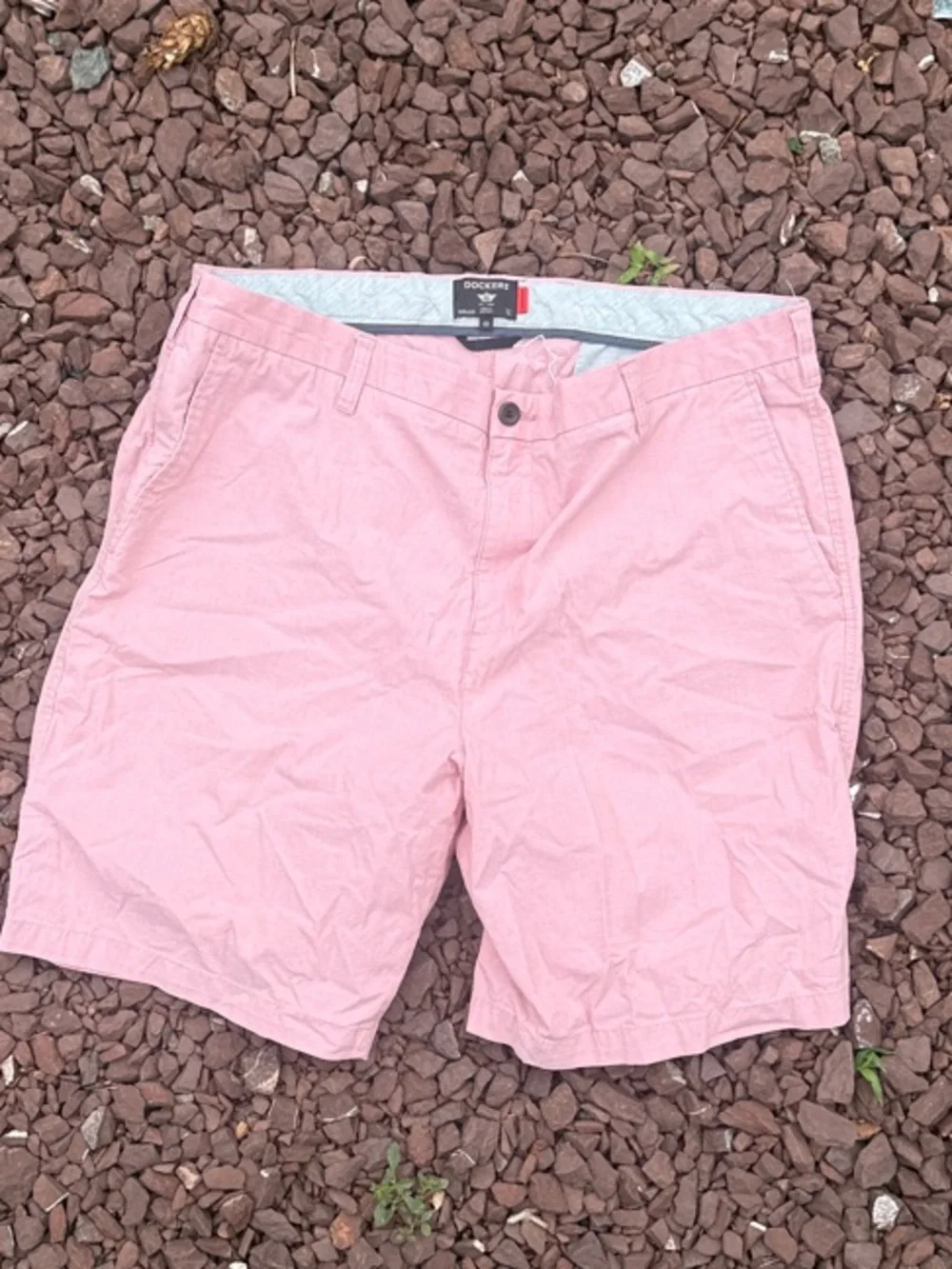 Dockers light pink